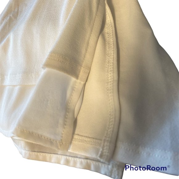 CLEO Sleeveless Top Size Medium Navy Blue Stripe with Chain on Right Front - Picture 7 of 9